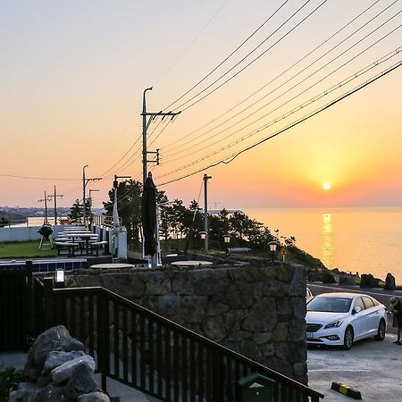 Plumeria Pension Jeju Exterior foto