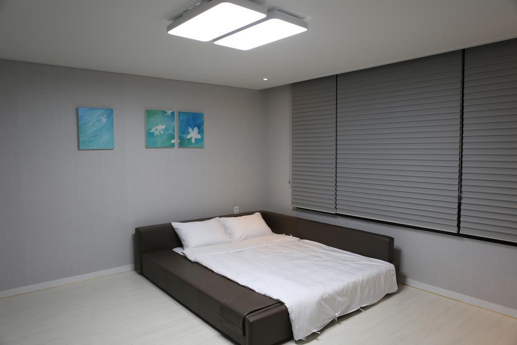 Plumeria Pension Jeju Exterior foto