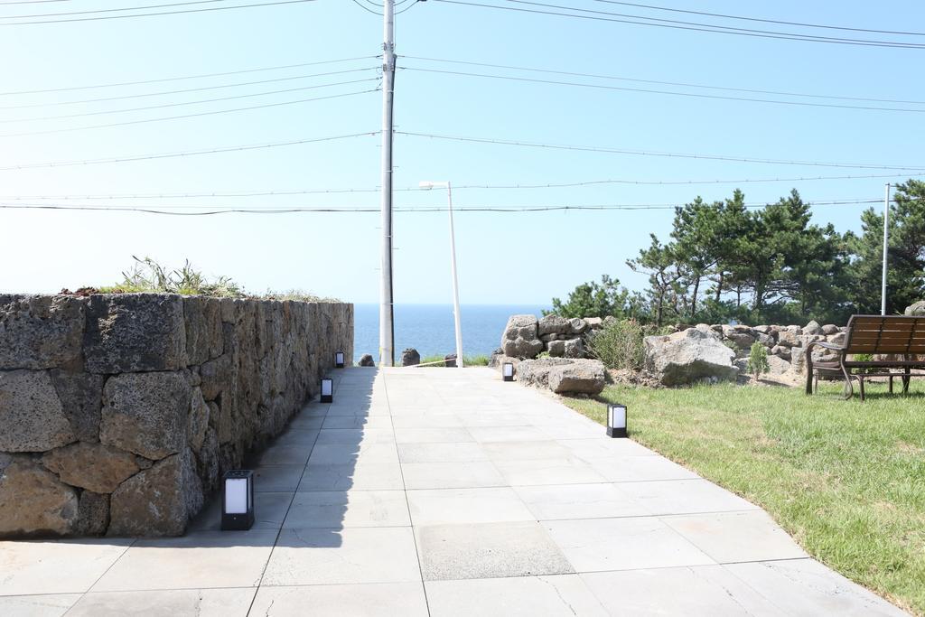 Plumeria Pension Jeju Exterior foto