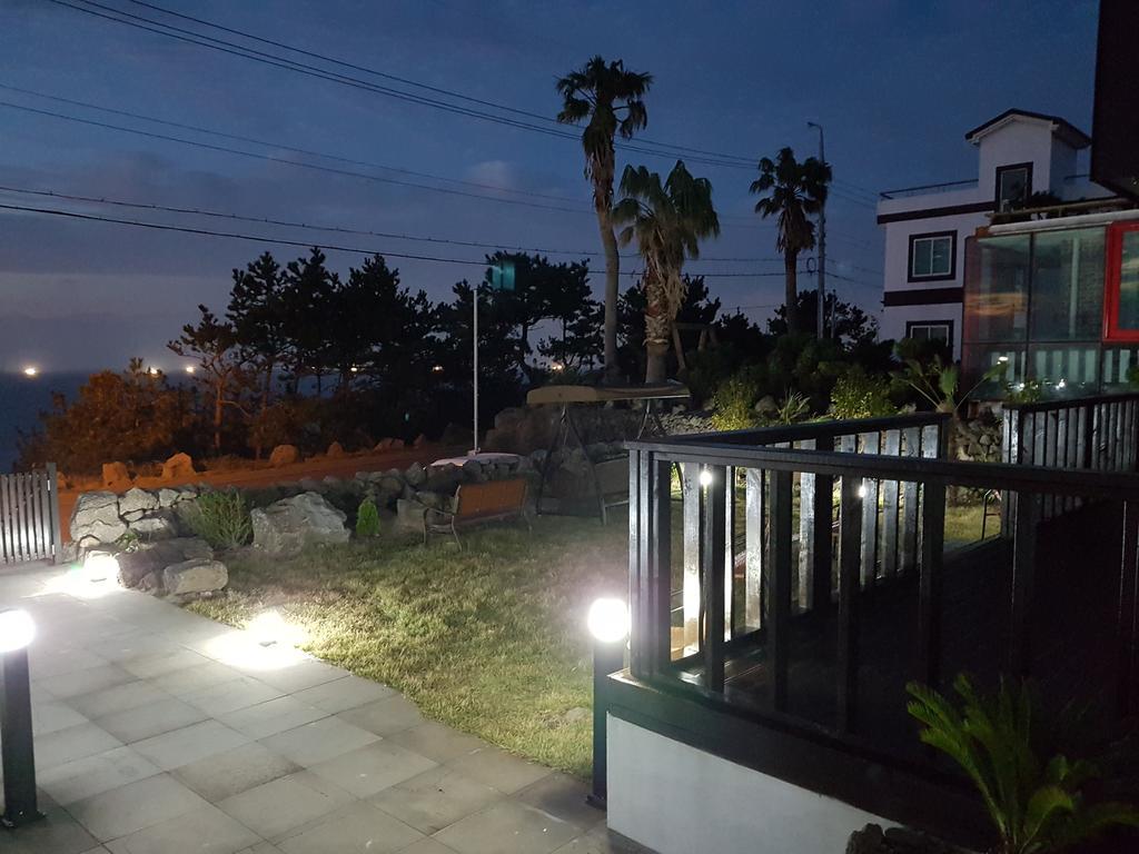 Plumeria Pension Jeju Exterior foto