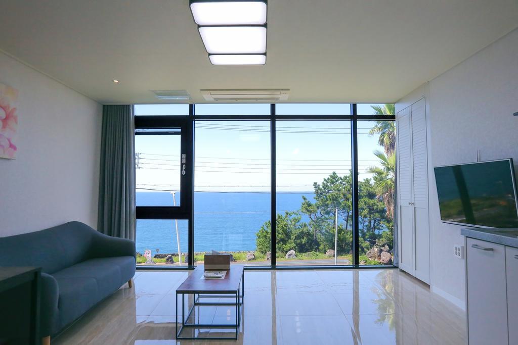 Plumeria Pension Jeju Exterior foto