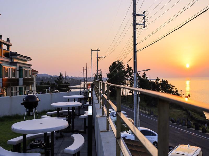 Plumeria Pension Jeju Exterior foto